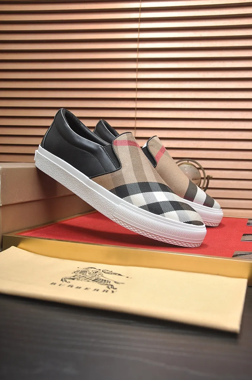 Men's shoes💰480💶[Burberry] (cowhide lining) classic low-top sneakers｜Imported cowhide with classic plaid fabric｜Cow leather lining｜Original outsole｜Fine workmanship and comfortable to wear Size: 38-44 (customized at 45)